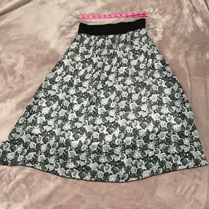 SALE❗️Floral LuLaRoe Lola skirt